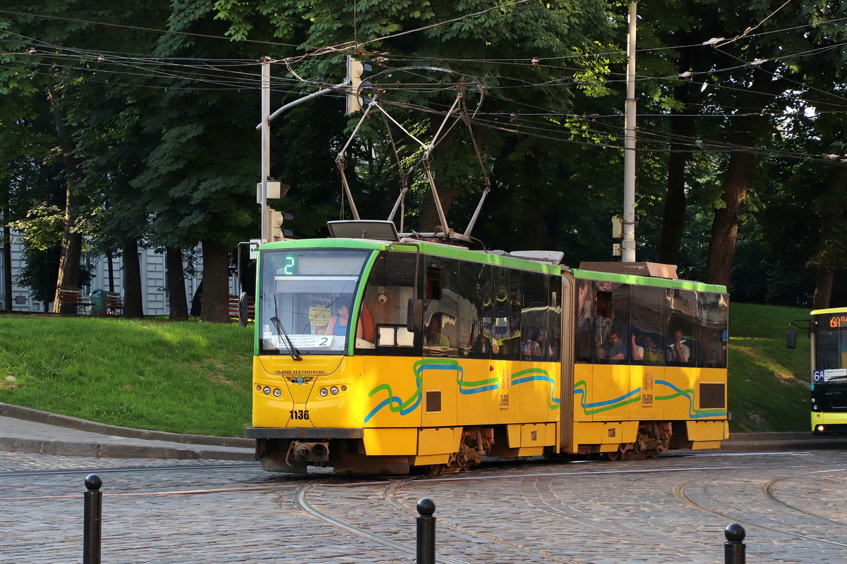 Львов, Tatra KT4SU № 1136