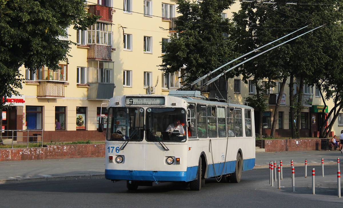 Екатеринбург, ЗиУ-682Г [Г00] № 176
