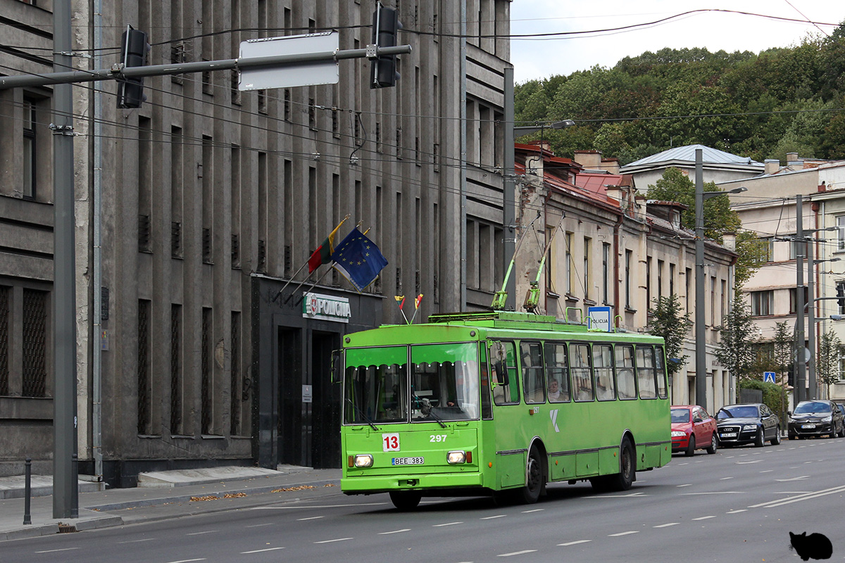 Каунас, Škoda 14Tr02/6 № 297