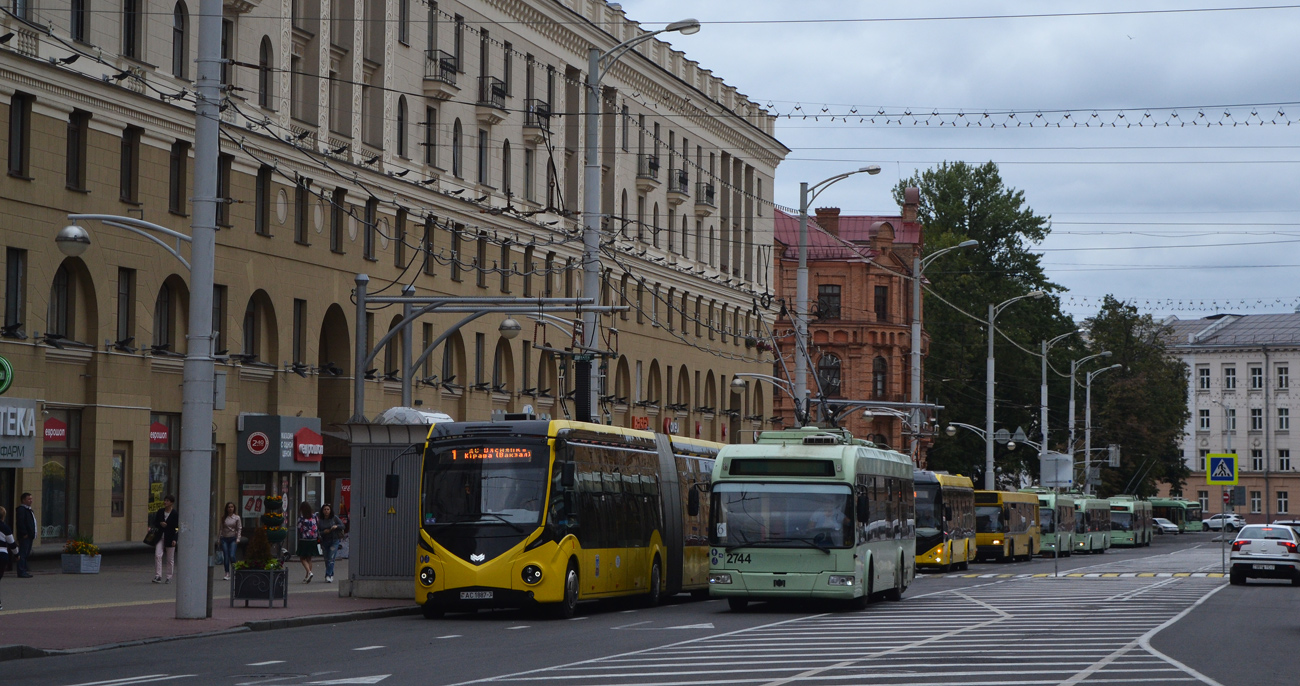 Минск, БКМ 321 № 2744; Минск, БКМ E433 Vitovt Max Electro № 2823