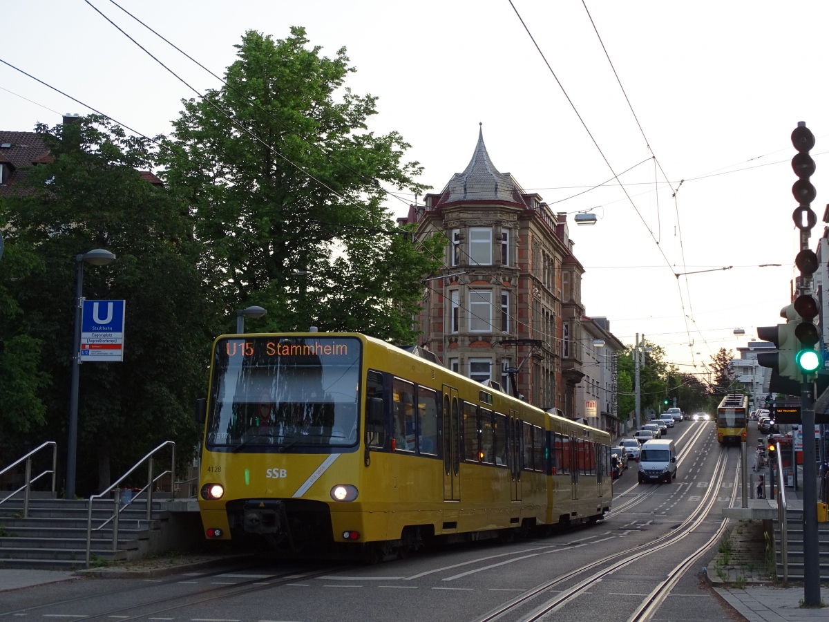 Штутгарт, Duewag DT8.S № 4128