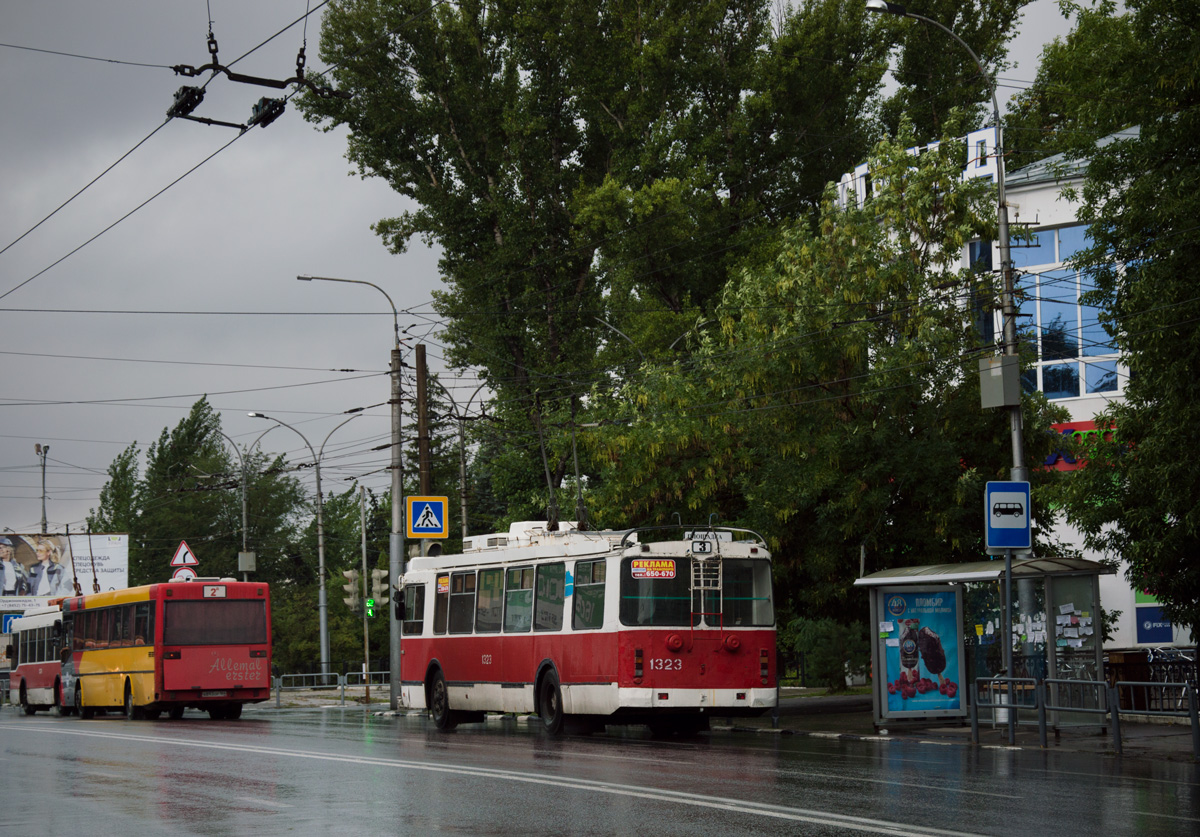 Саратов, ЗиУ-682Г-016.02 № 1323