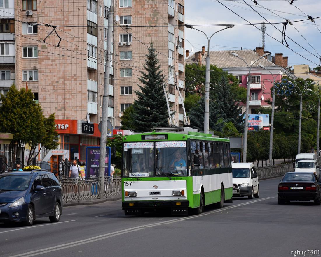 Ровно, Škoda 14Tr10/6 № 157