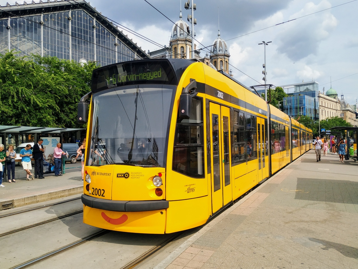 Будапешт, Siemens Combino Supra NF12B № 2002