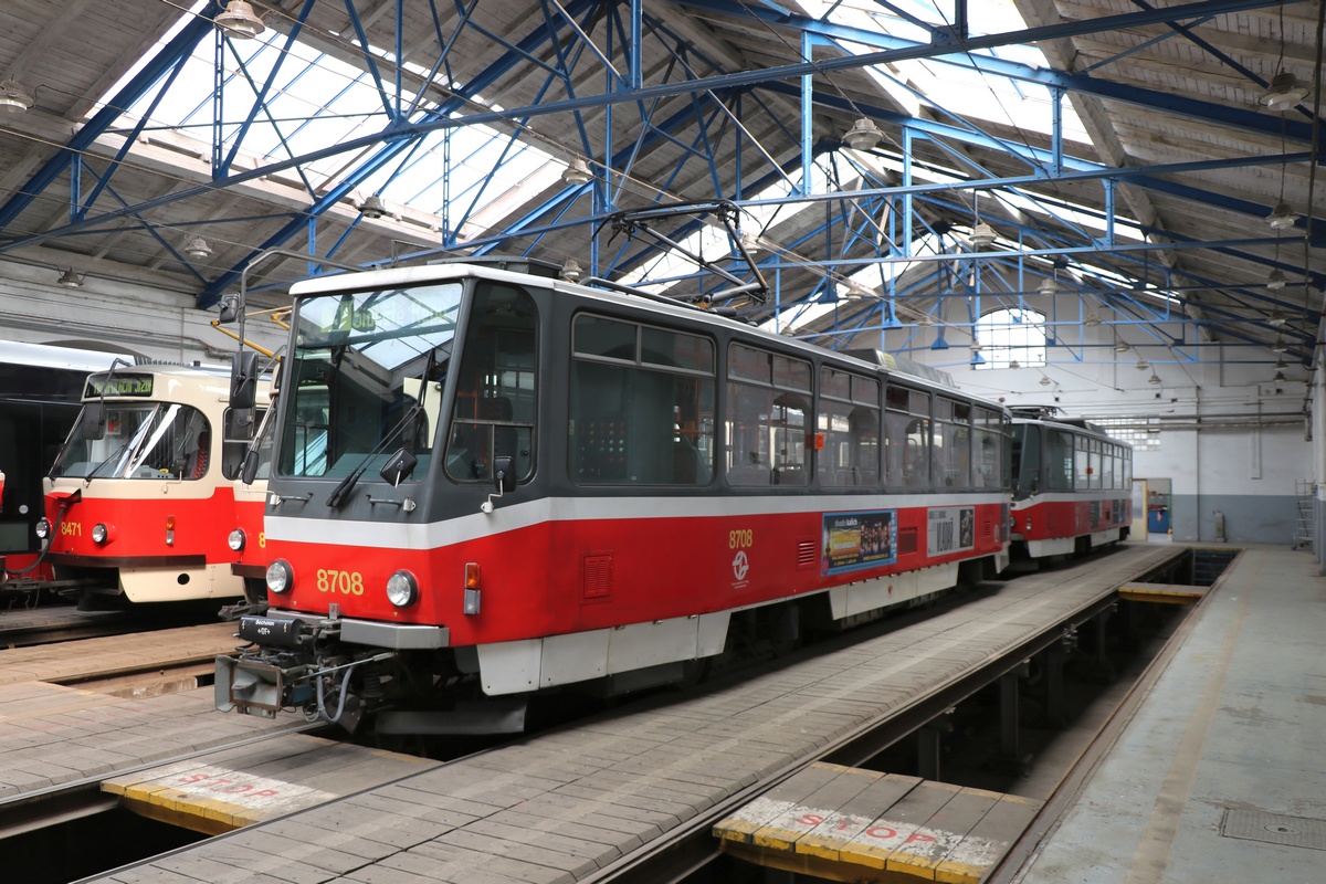 Прага, Tatra T6A5 № 8708; Прага, Tatra T6A5 № 8709