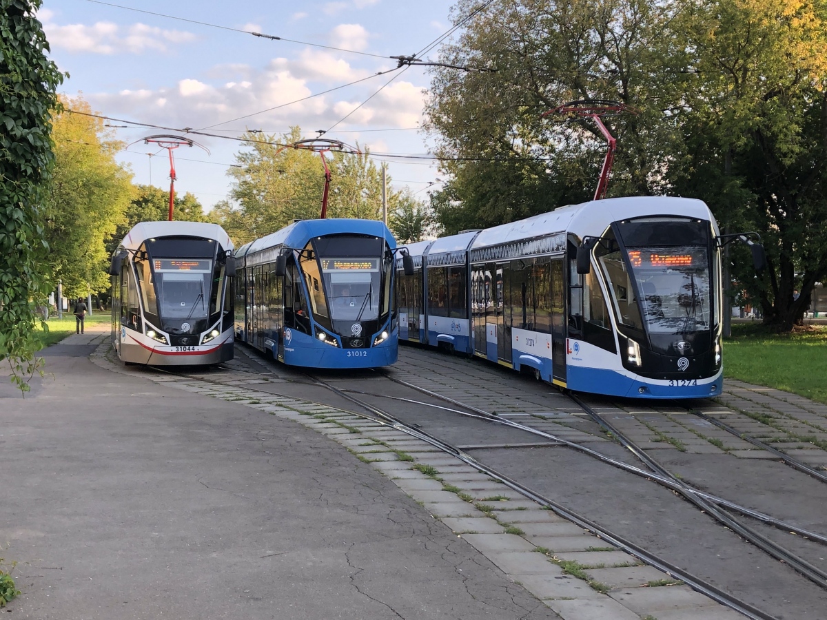 Москва, 71-931М «Витязь-М» № 31044; Москва, 71-931М «Витязь-М» № 31012; Москва, 71-931М «Витязь-М» № 31274 Москва, 71-931М «Витязь-М» № 31044; Москва, 71-931М «Витязь-М» № 31012; Москва, 71-931М «Витязь-М» № 31274