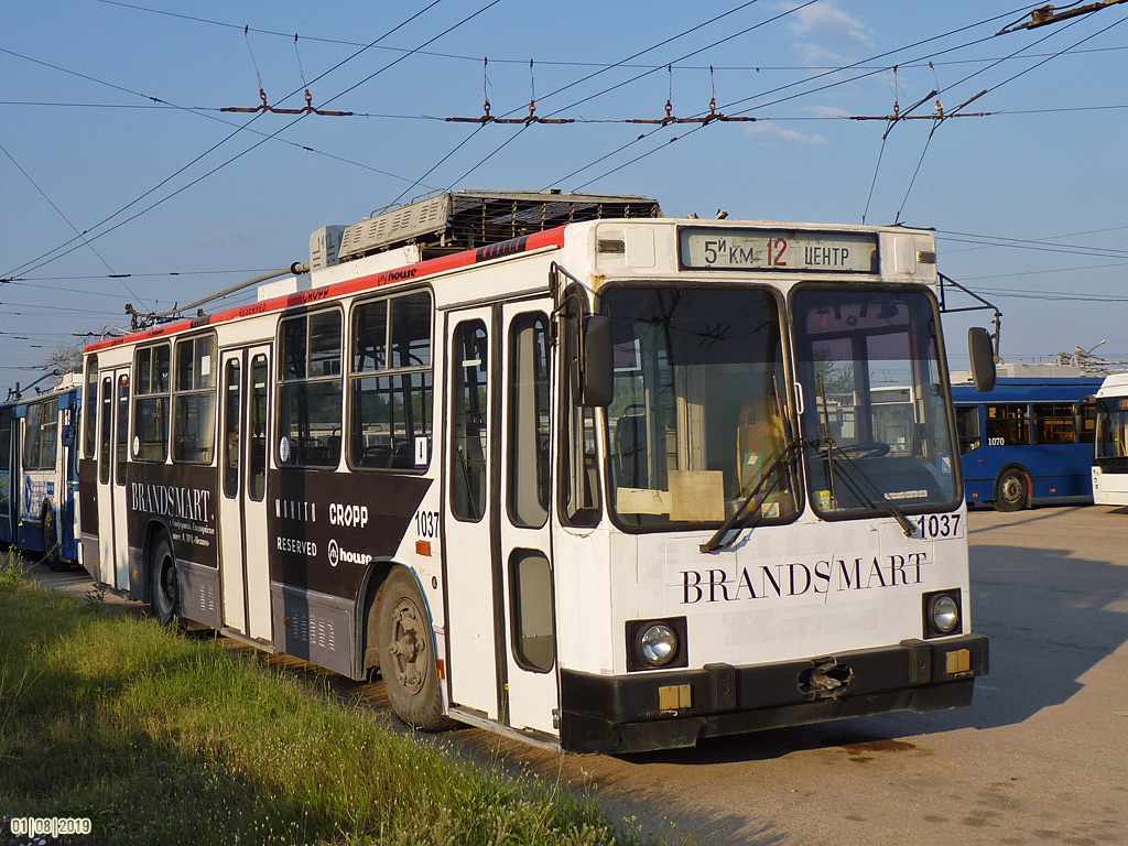 Севастополь, ЮМЗ Т2 № 1037