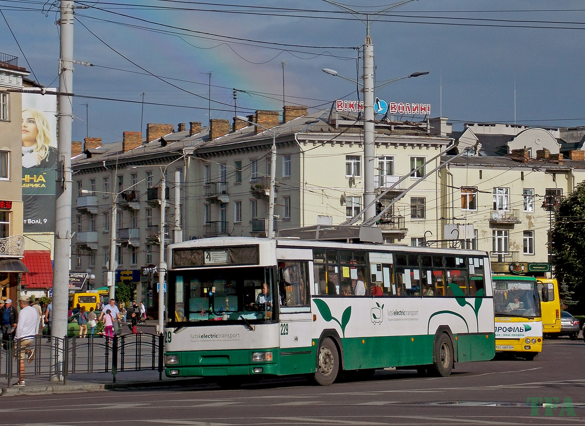Луцк, MPK/Jelcz 120MT № 229