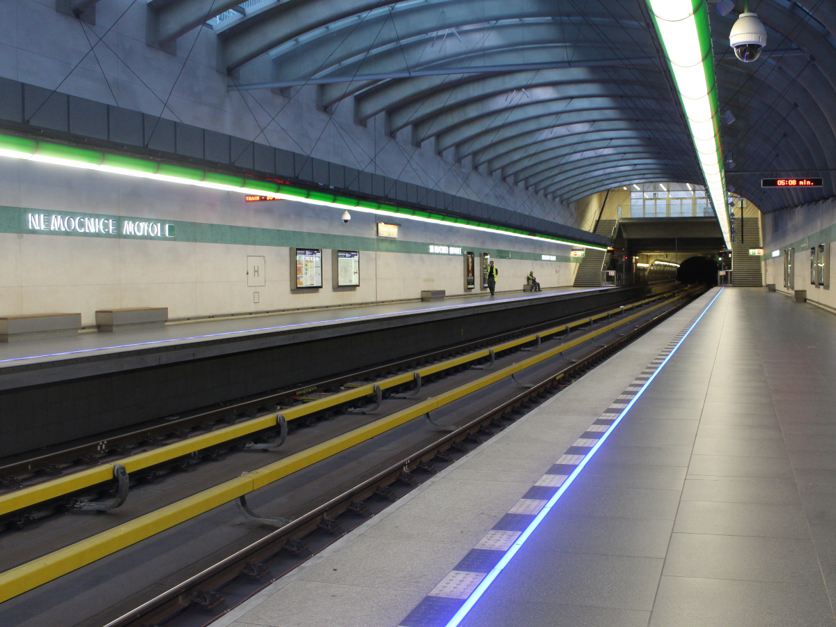 Прага — Метрополитен: линия A
