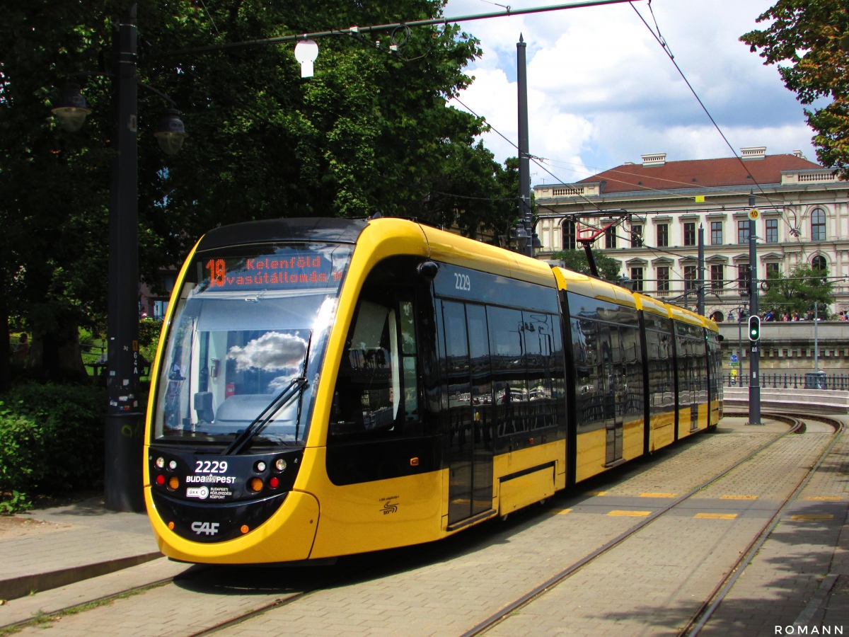 Будапешт, CAF Urbos 3 № 2229