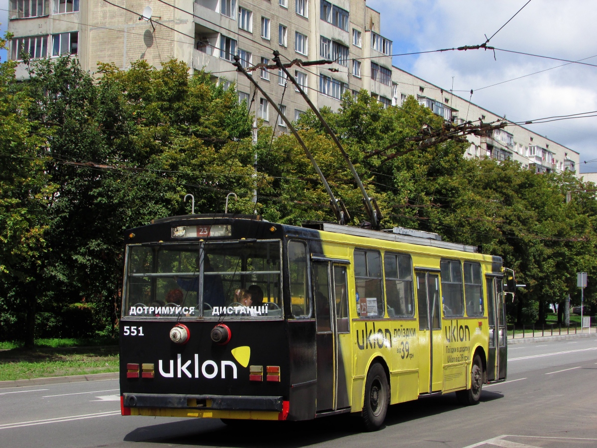 Львов, Škoda 14Tr89/6 № 551