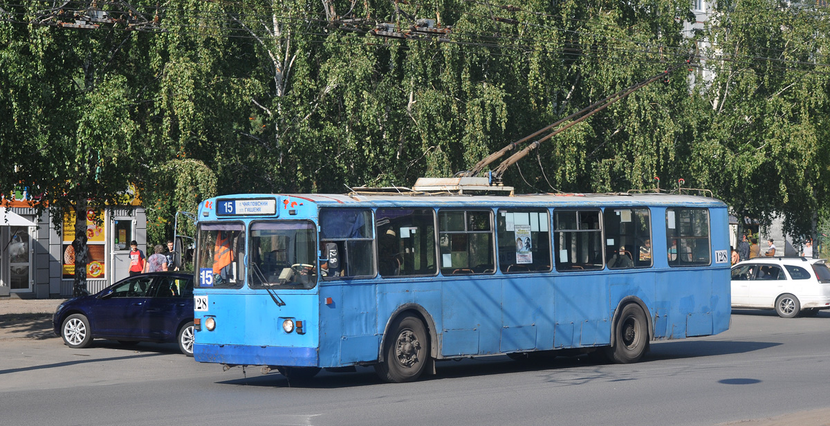 鄂木斯克, ZiU-682G [G00] # 128