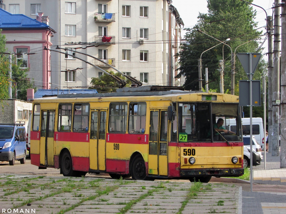 Львов, Škoda 14Tr11/6 № 590
