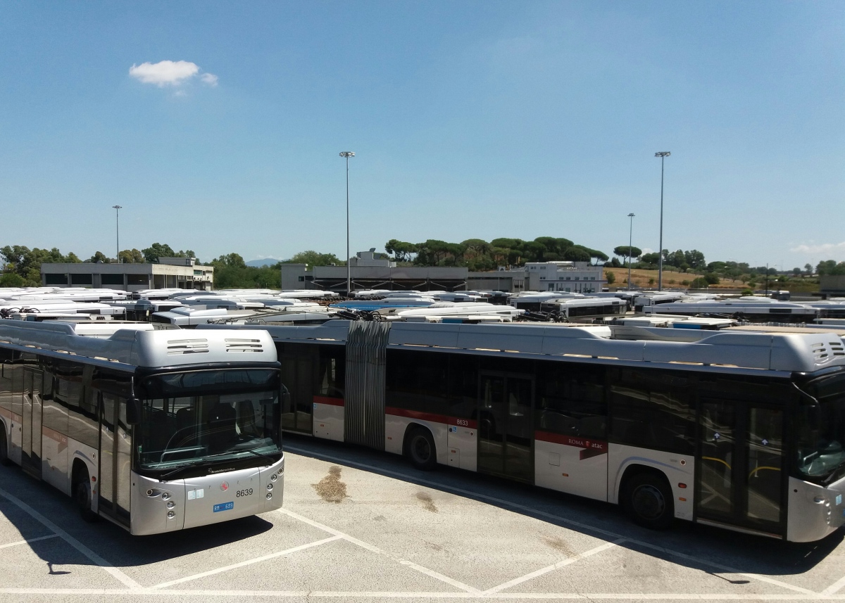 罗马, BredaMenarinibus Avancity HTB # 8633; 罗马 — Trolleybus Depot Тor Pagnotta