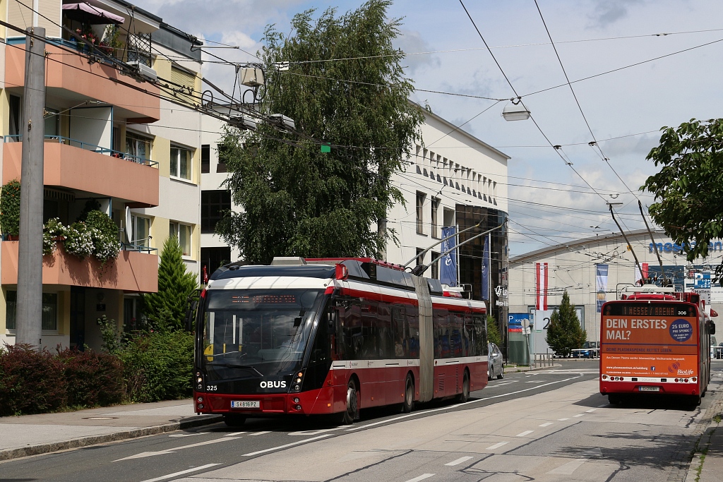 Зальцбург, Solaris Trollino III 18 AC MetroStyle № 325