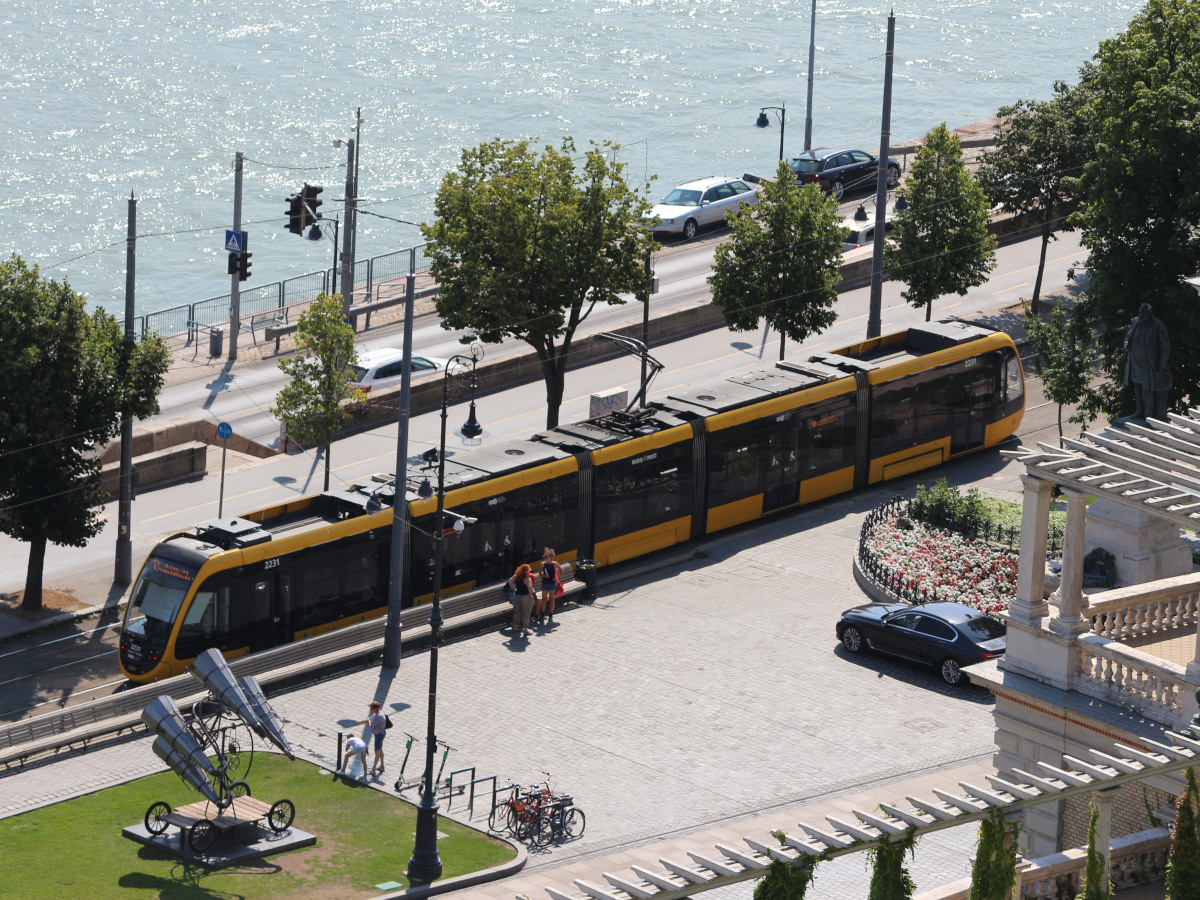 Budapest, CAF Urbos 3 Nr. 2231