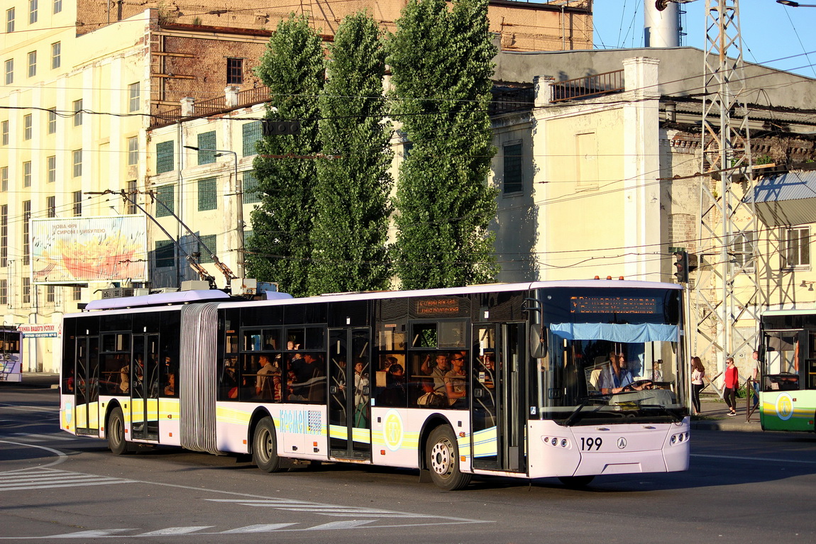 Кременчуг, ЛАЗ E301A1 № 199