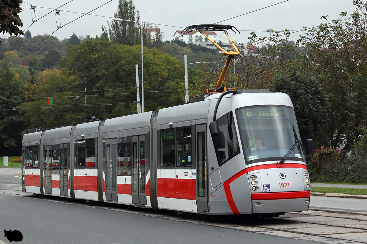 Brno, Škoda 13T Elektra č. 1921
