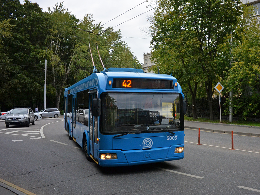 Moskwa, SVARZ-6235.01 (BKM 32100M) Nr 5803