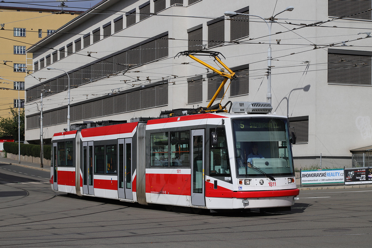 Brno, Škoda 03T6 Anitra # 1811
