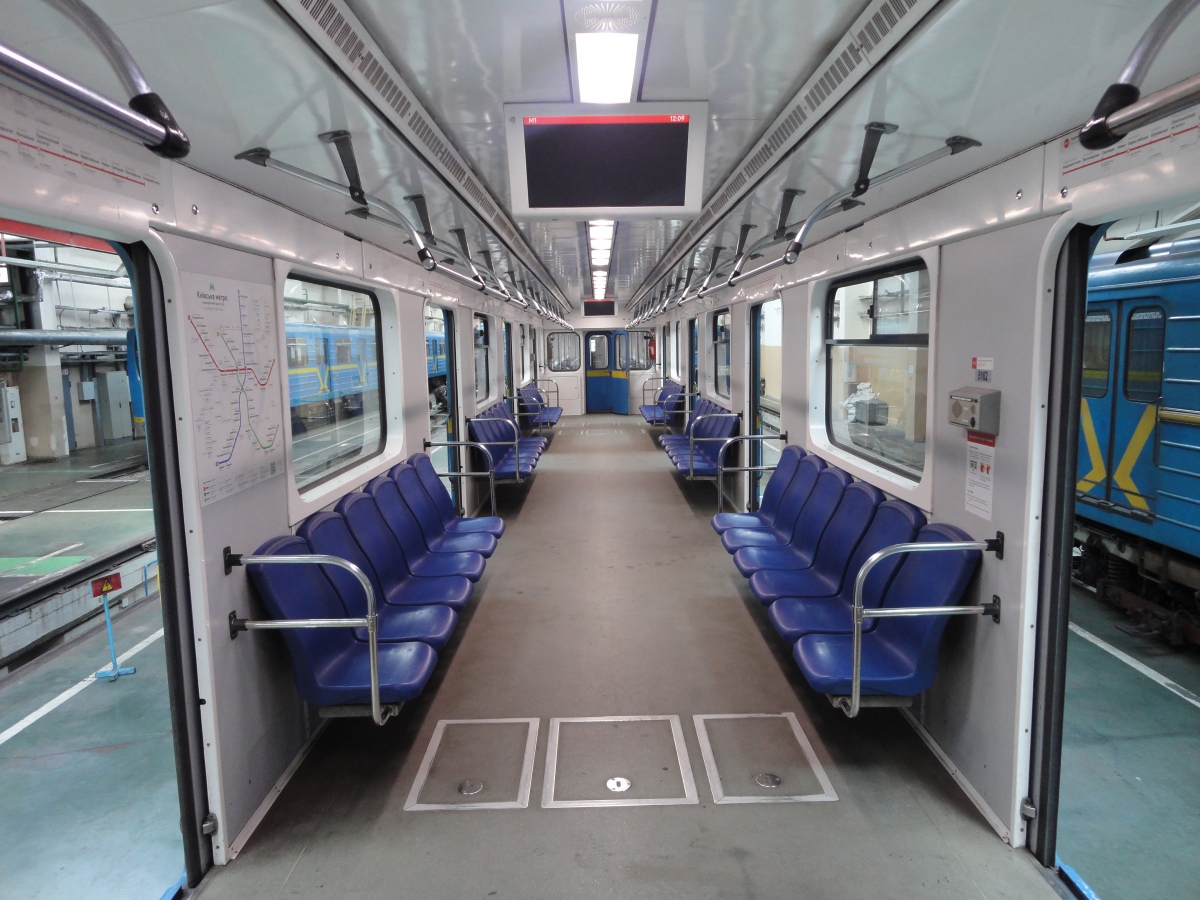 Kiova, E-KM-Pm (81-7081) # 5162