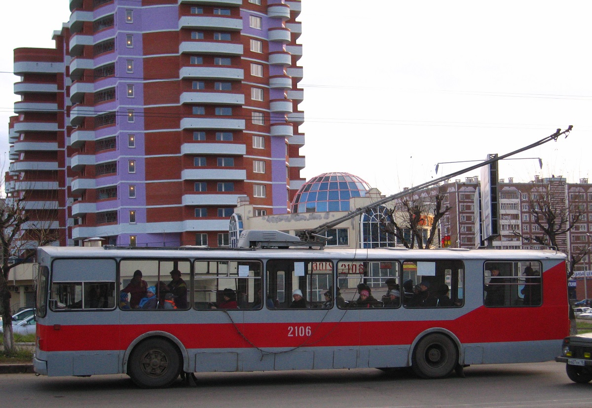 Ижевск, ЗиУ-682В [В00] № 2106