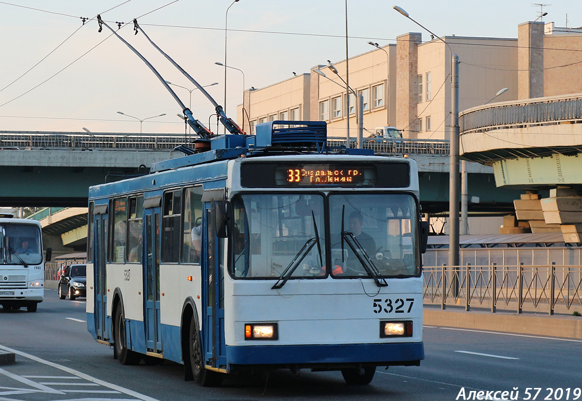 Saint-Petersburg, VMZ-5298-22 č. 5327