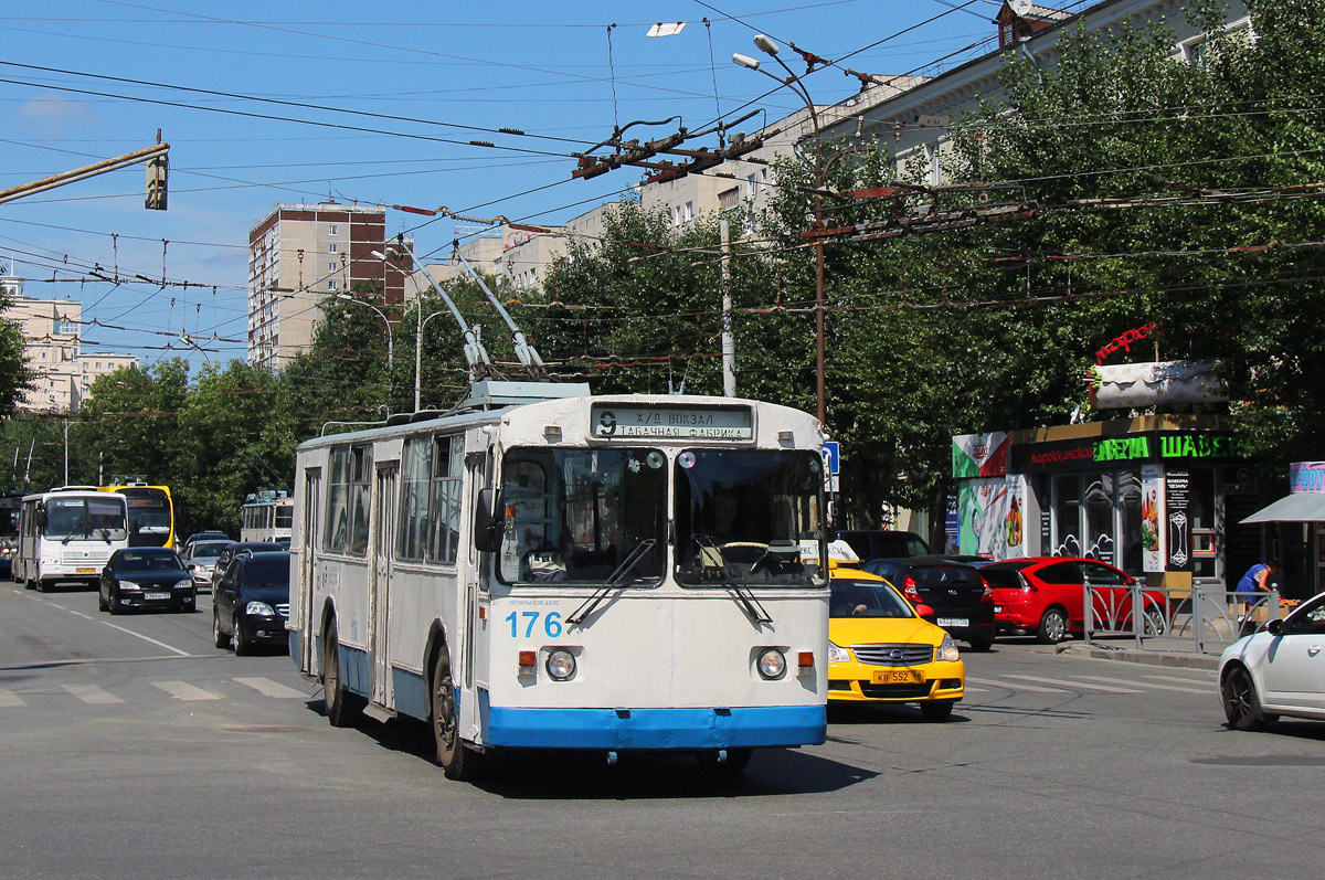 Екатеринбург, ЗиУ-682Г [Г00] № 176
