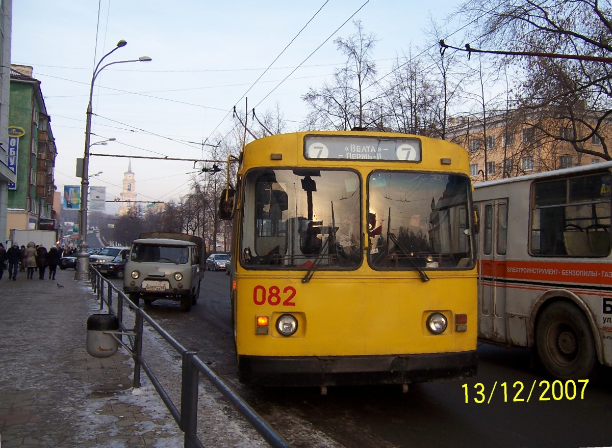 Пермь, ЗиУ-682 (КВР МТРЗ) № 082