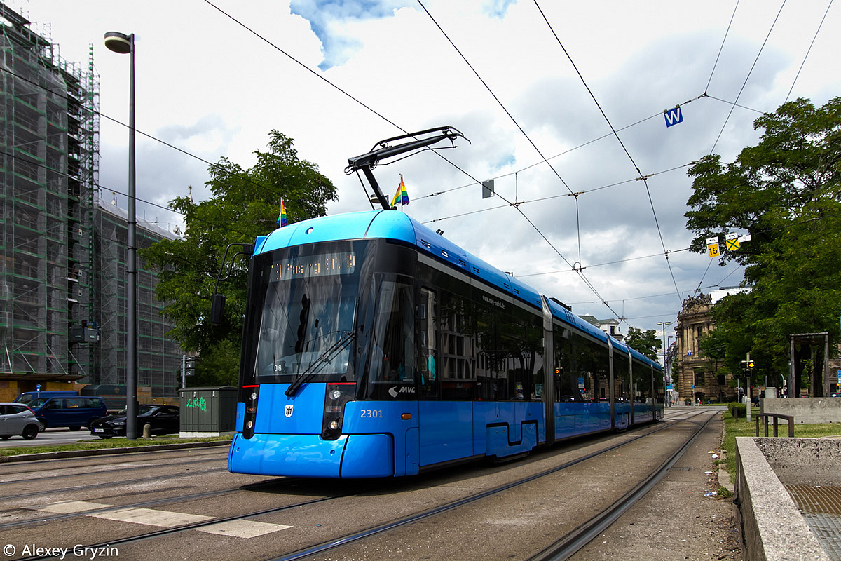 München, Stadler Variobahn S1.4 č. 2301