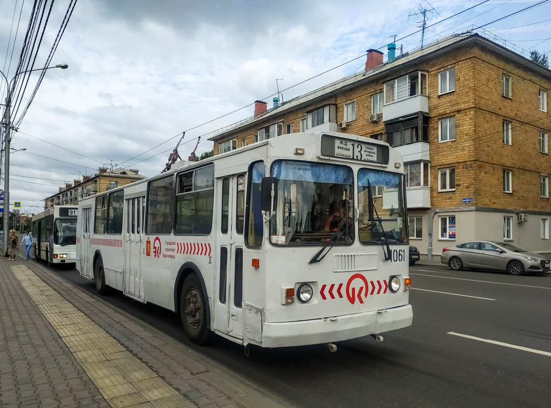 Krasnojarsk, ZiU-682G-016 (018) č. 1061