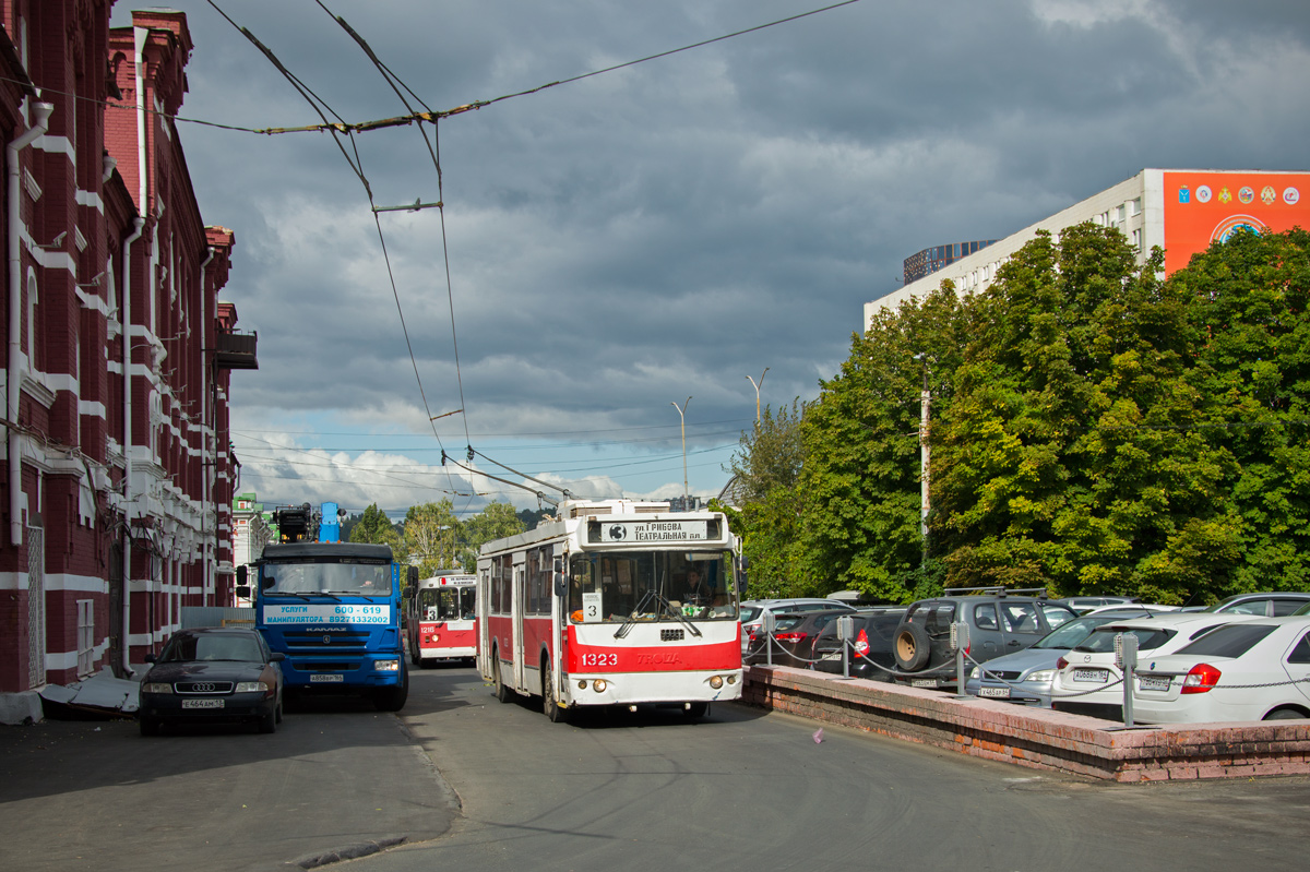 Саратов, ЗиУ-682Г-016.02 № 1323
