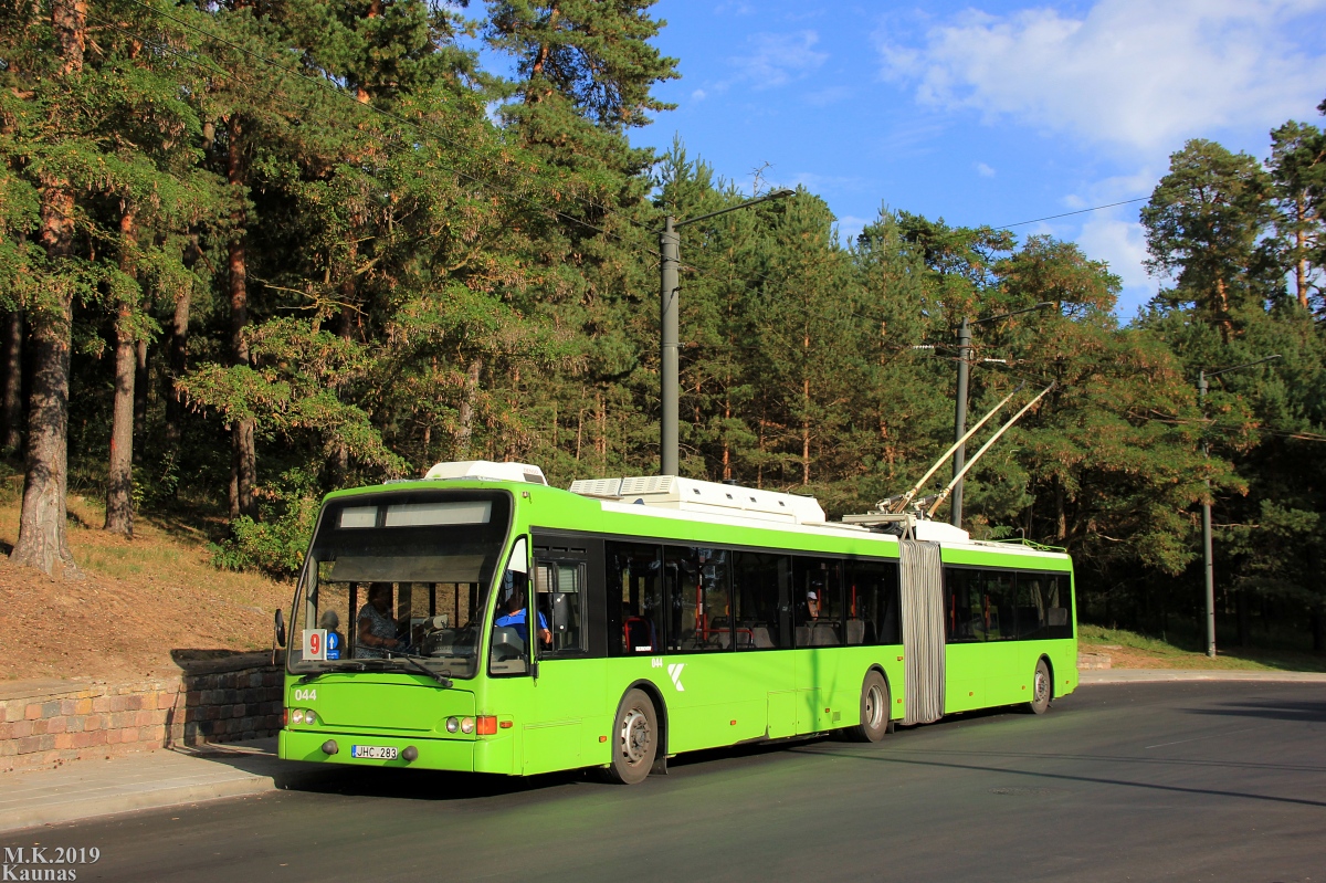 Каунас, Berkhof Premier AT18 № 044