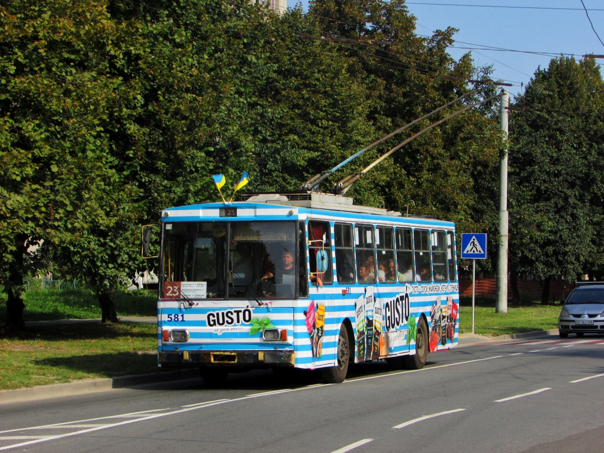 Львов, Škoda 14Tr11/6 № 581
