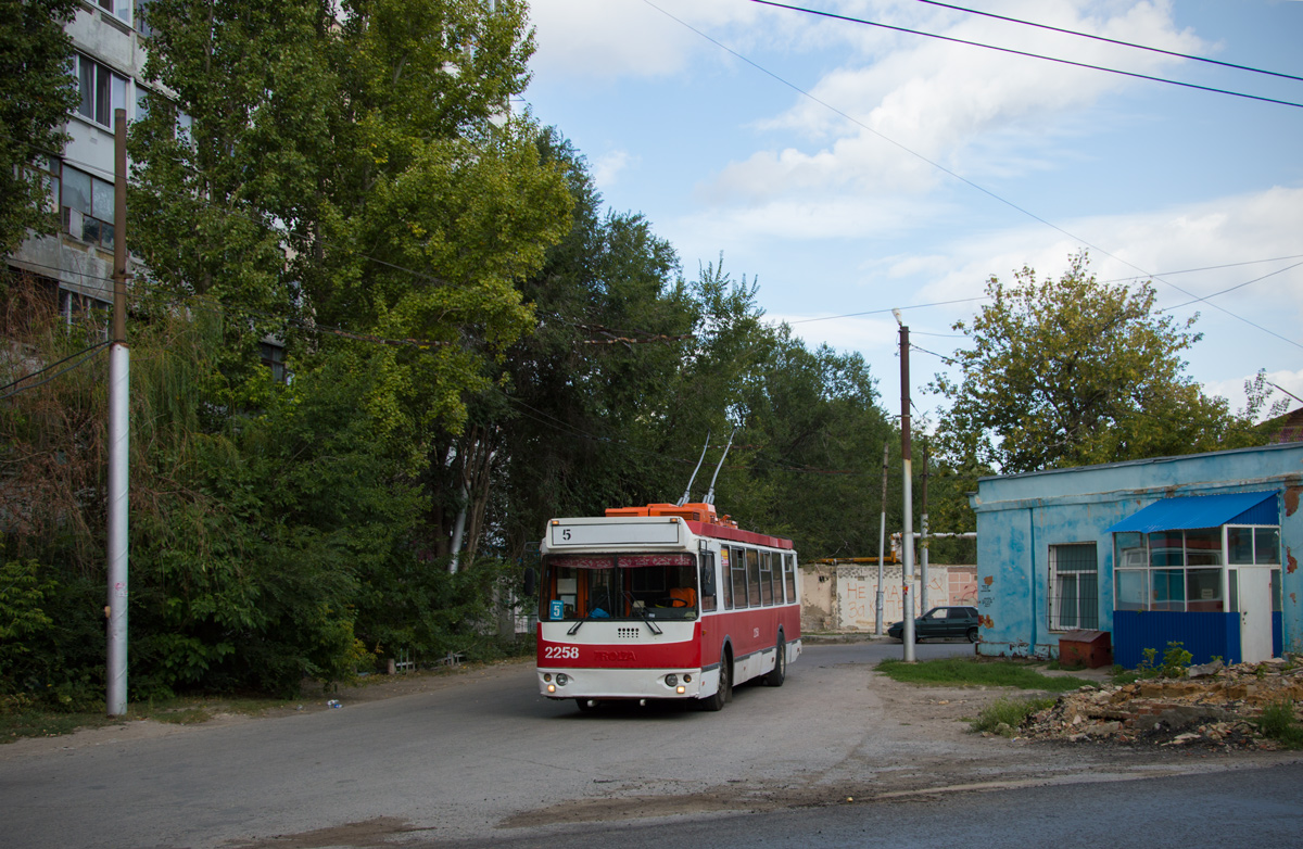 Саратов, ЗиУ-682Г-016.02 № 2258