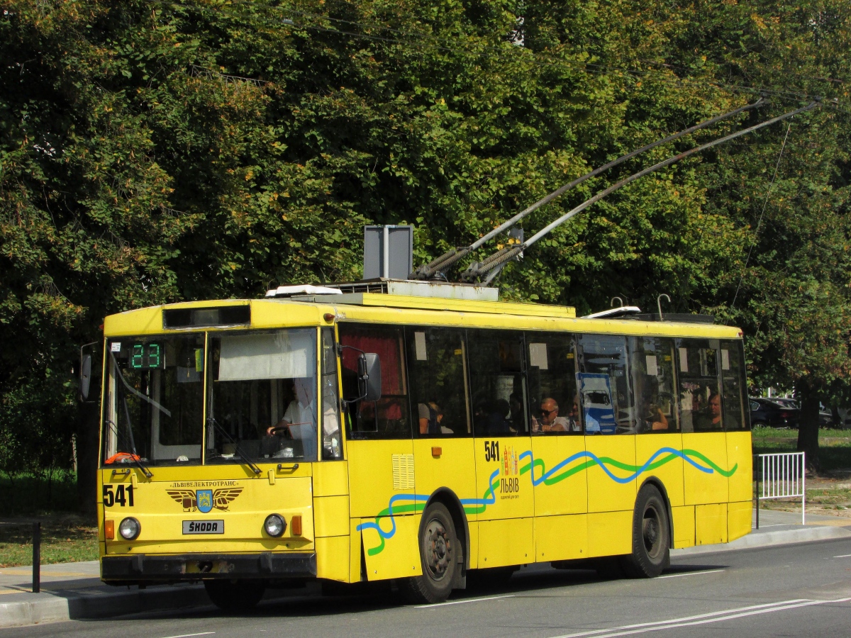 Львов, Škoda 14Tr89/6 № 541