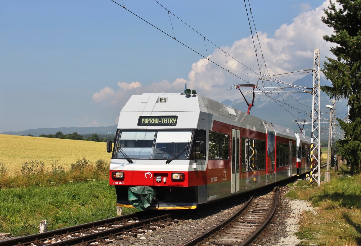 Высоке-Татры, Stadler GTW 2/6 № 425.953-7