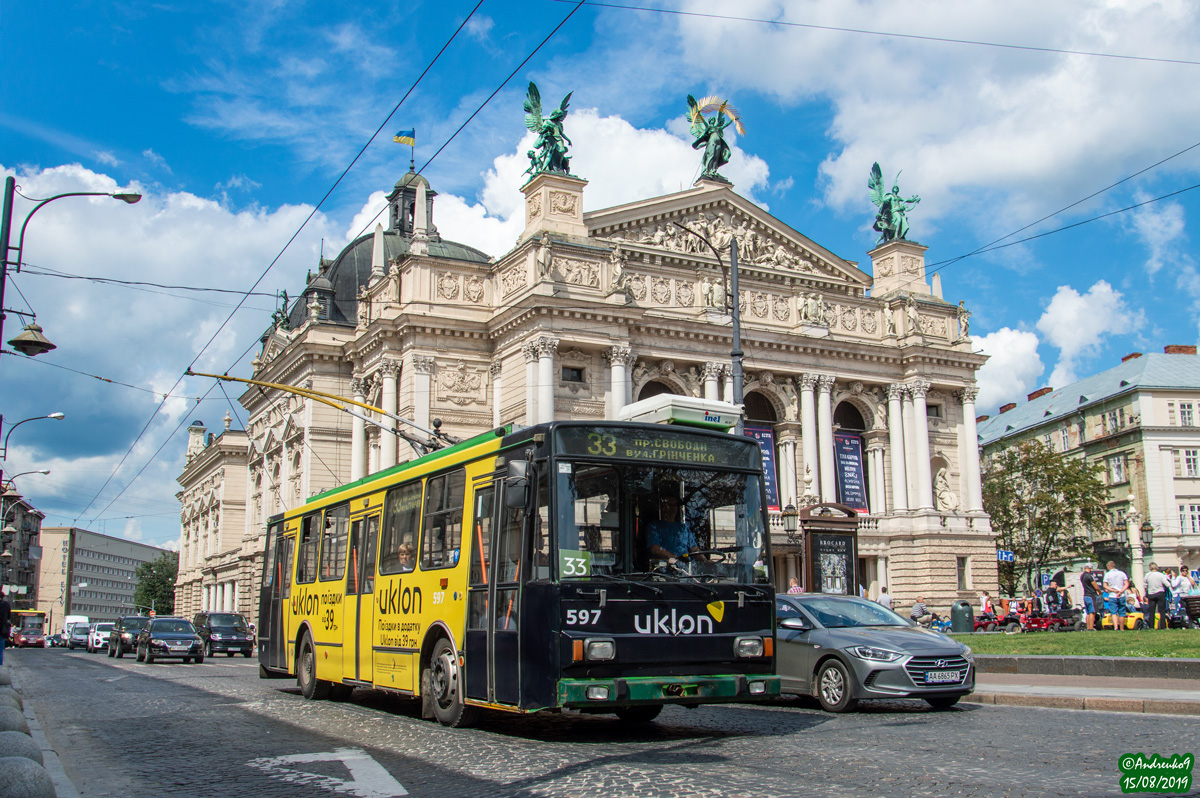 Львов, Škoda 14TrM № 597
