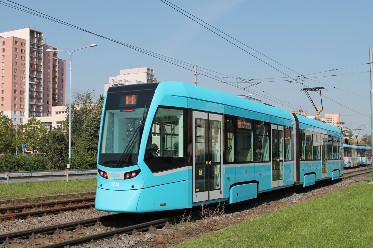 Ostrava, Stadler Tango NF2 Br. 1712
