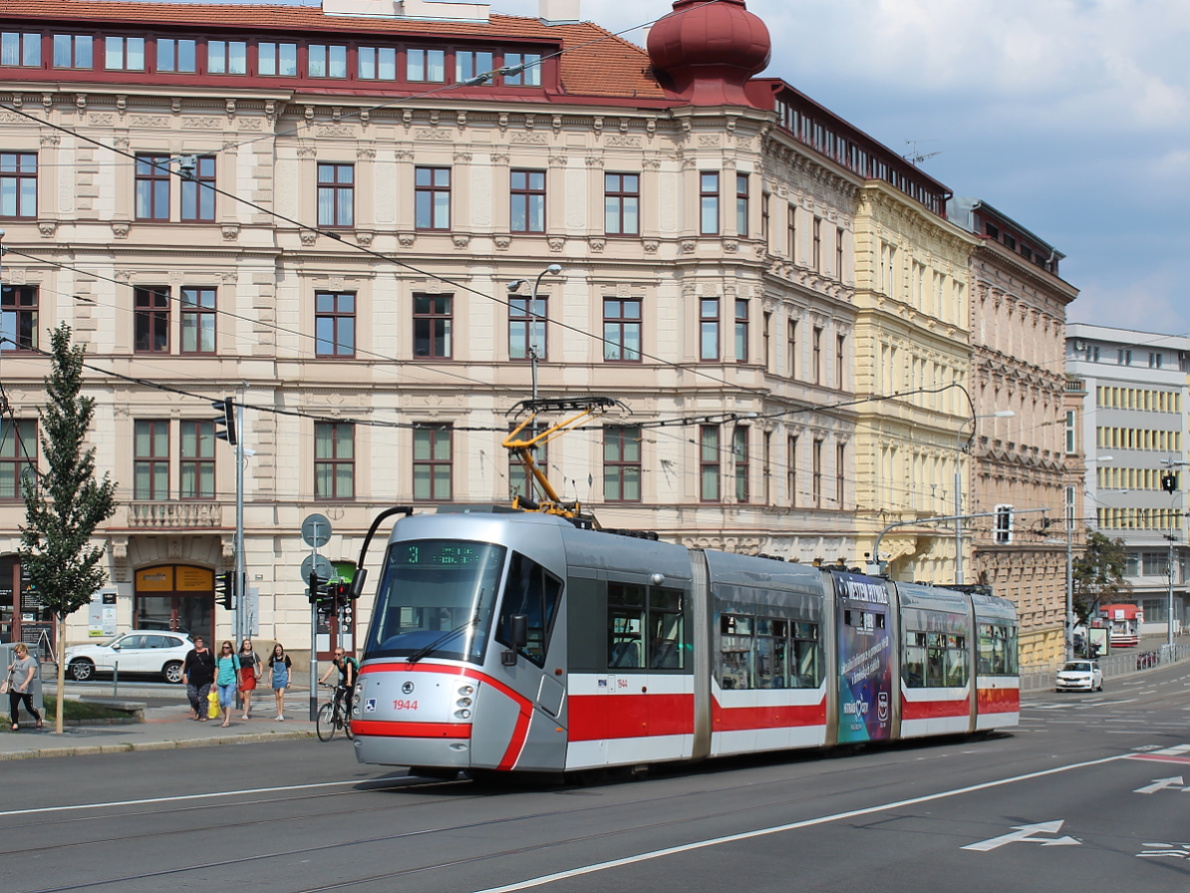 Брно, Škoda 13T Elektra № 1944