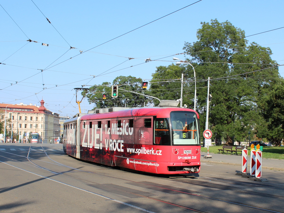 Брно, Vario LF2R.E № 1090