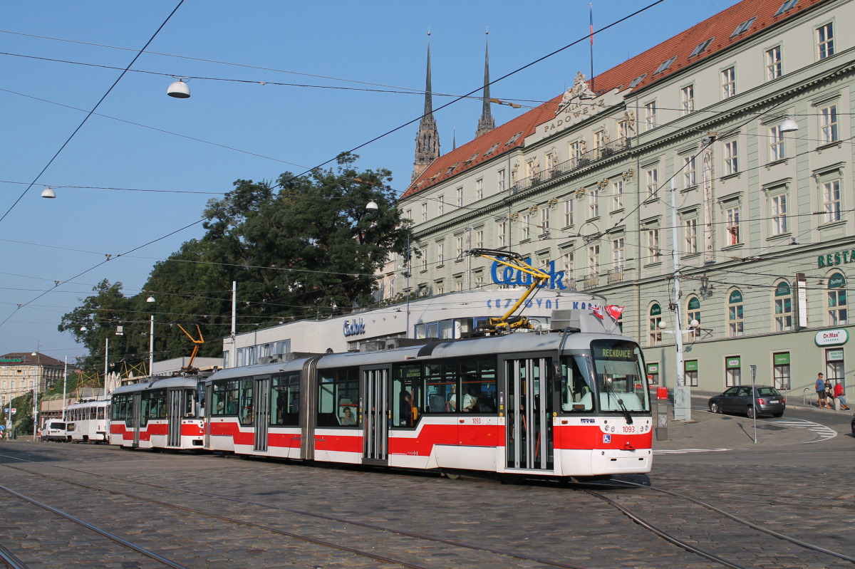 Brno, Vario LF2R.E № 1093; Brno, Vario LFR.E № 1553