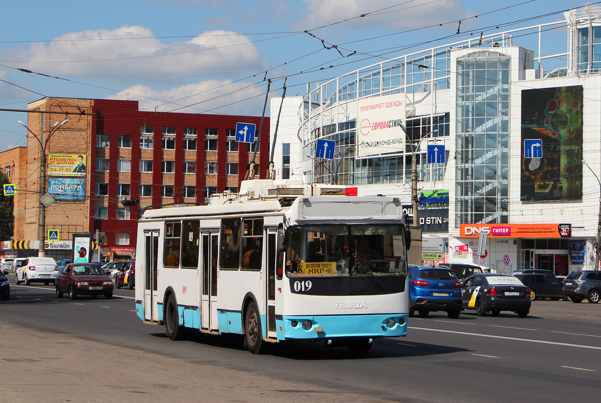 Kursk, ZiU-682G-016.04 č. 019