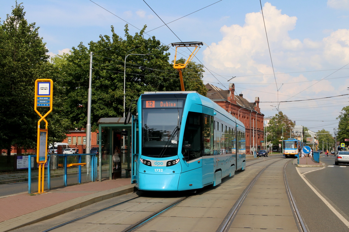 Ostrava, Stadler Tango NF2 č. 1733