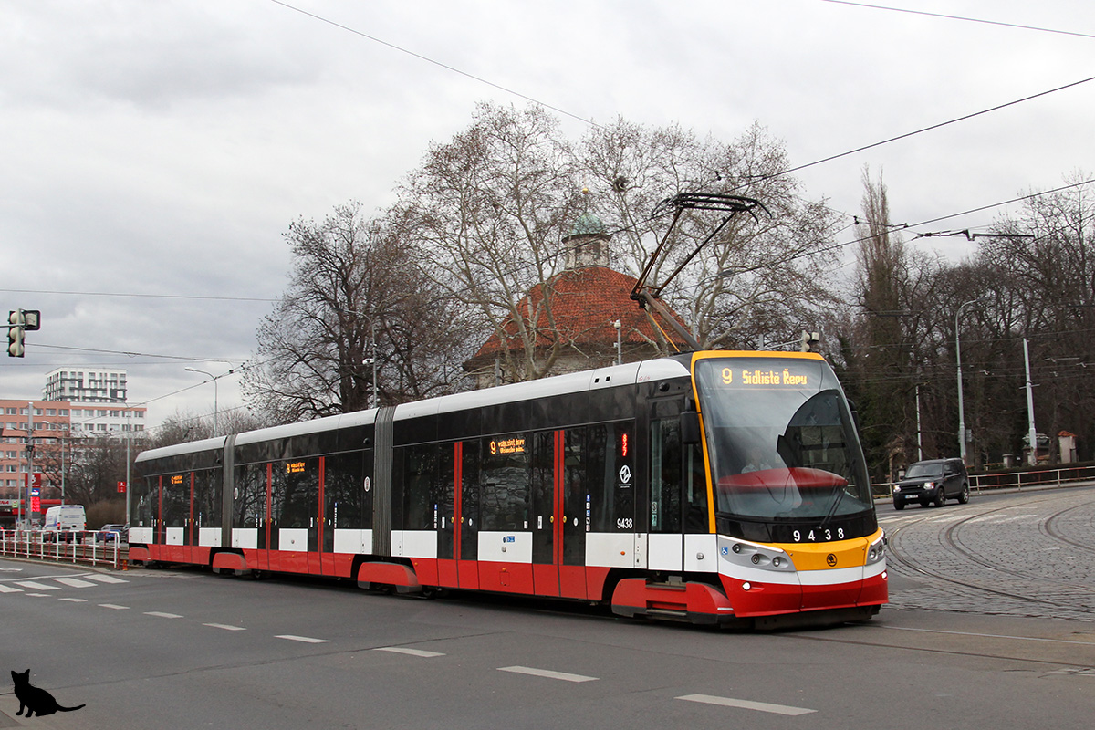 Прага, Škoda 15T7 ForCity Alfa Praha № 9438