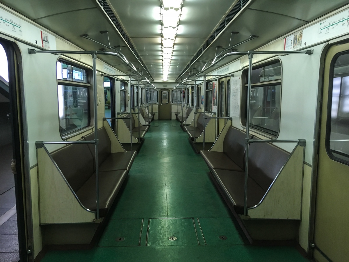 Moscow, 81-714.5 (MMZ/MVM) # 0527