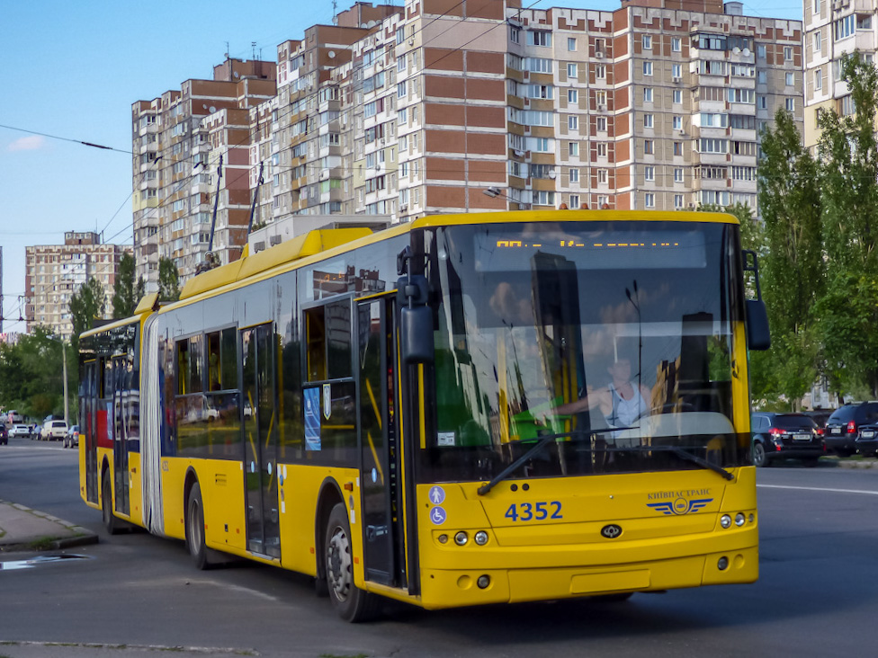 Киев, Богдан Т90110 № 4352