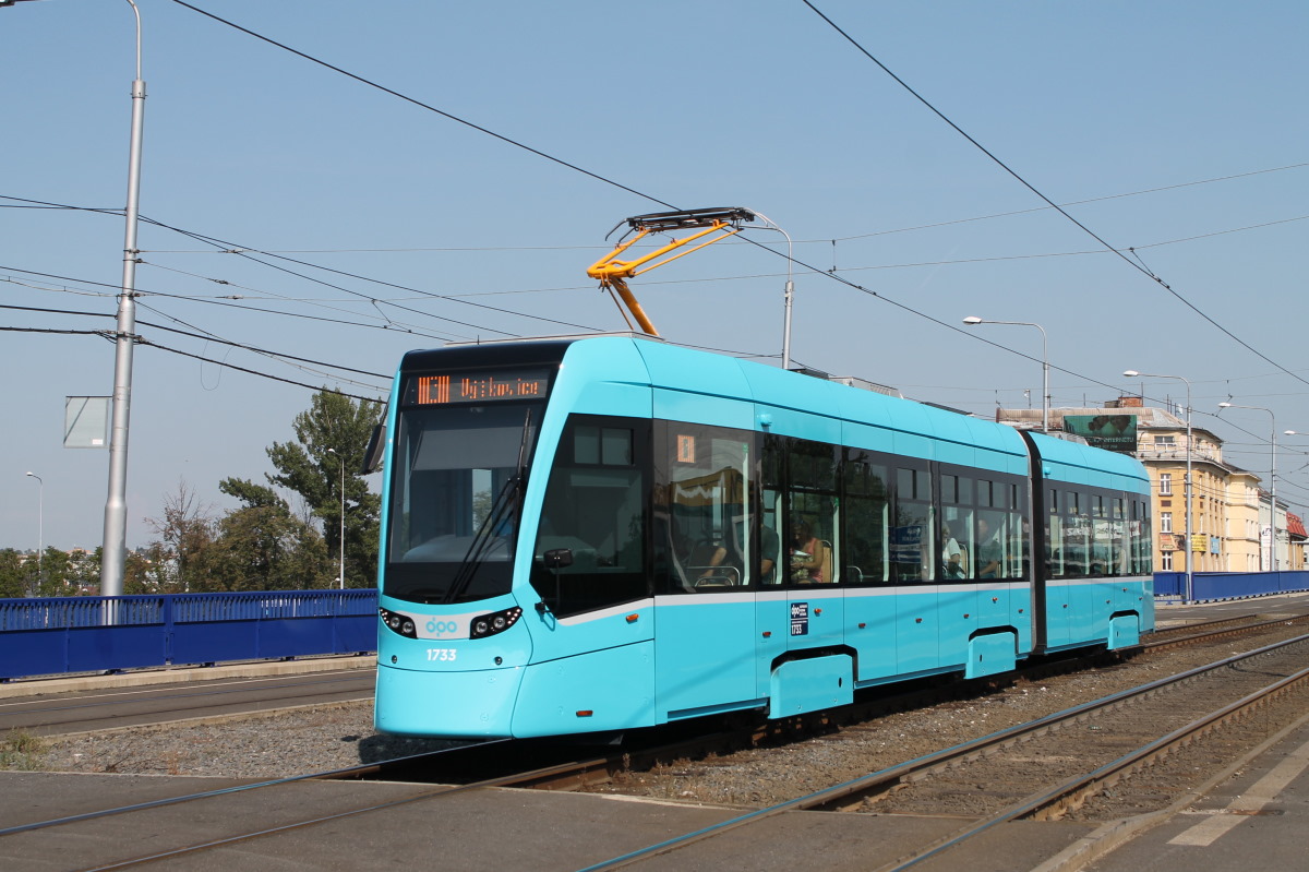 Ostrava, Stadler Tango NF2 Nr. 1733