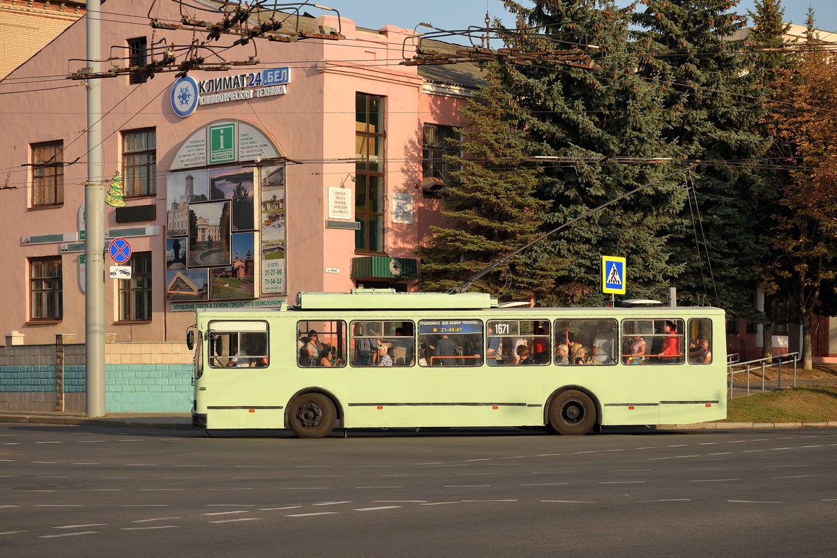 Гомель, БКМ 201А7 № 1671