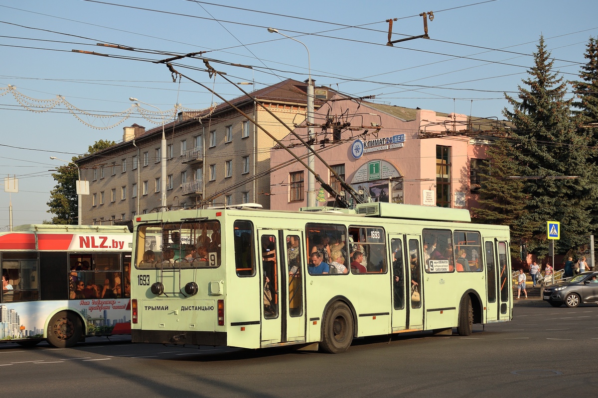 Гомель, БКМ 201А7 № 1693